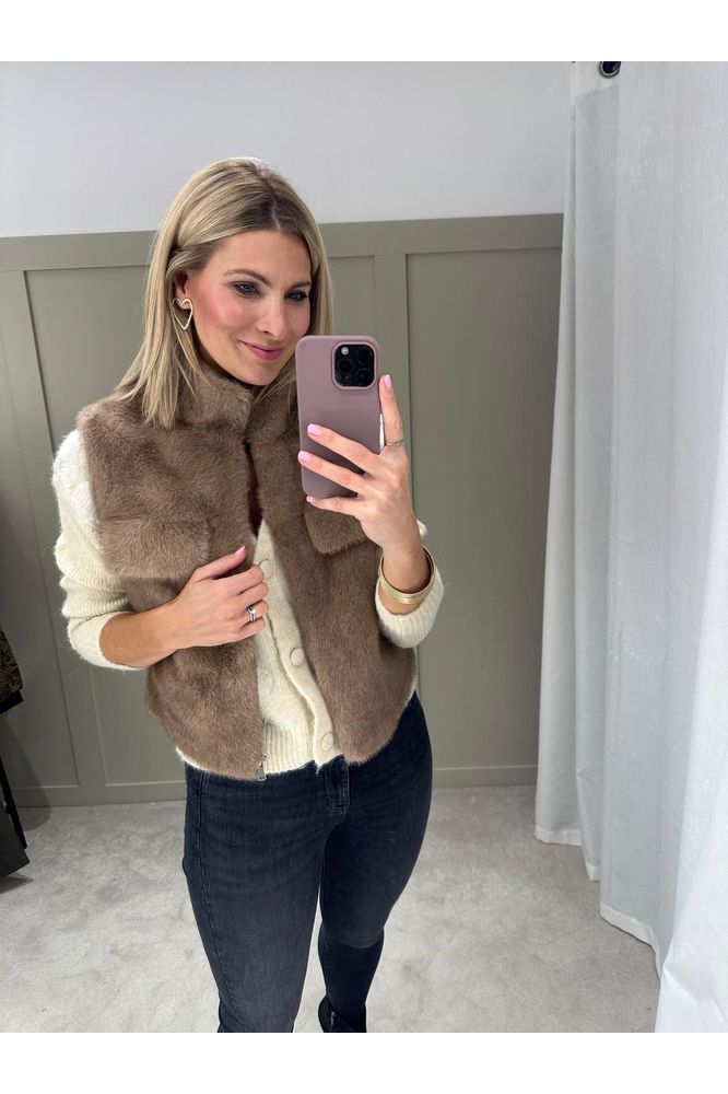 TSC Paislee Faux Fur Gilet