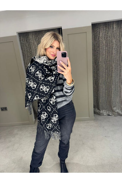 AW24 GUESS Scarf 70x190