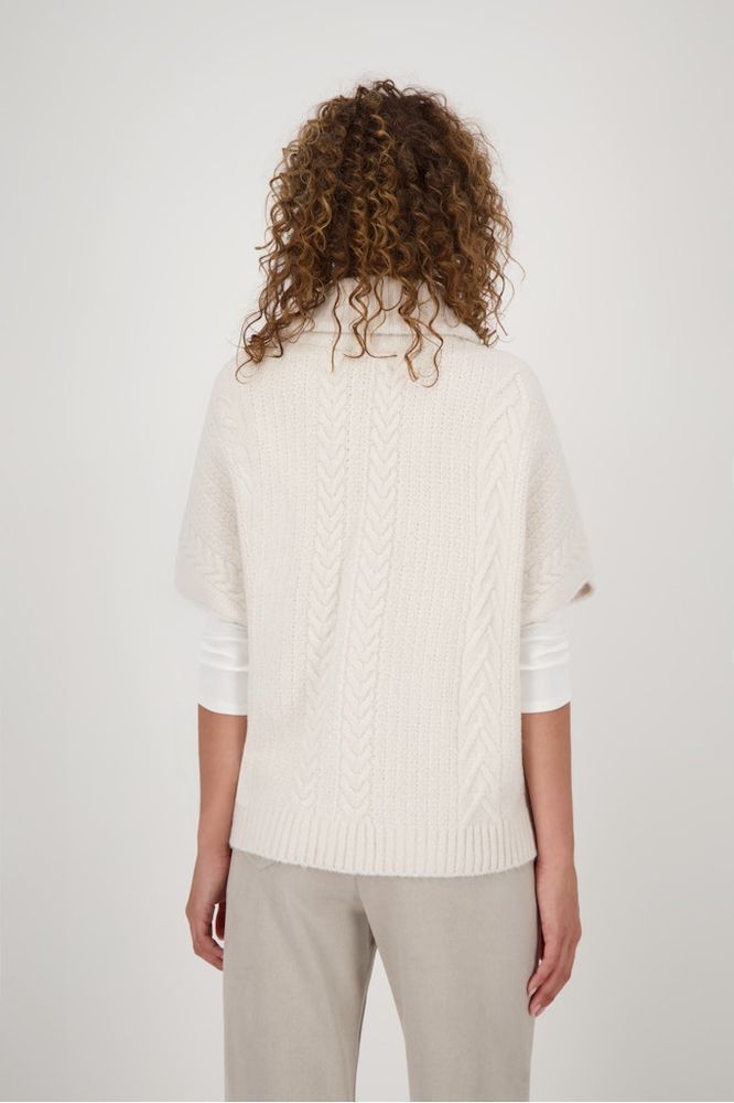 Monari Oat Milk Strickcape Jacket